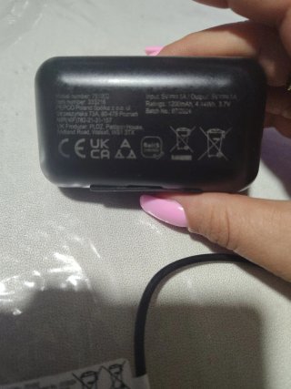 Auriculares Pepco negros con caja y cargador