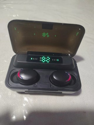 Auriculares Pepco negros con caja y cargador