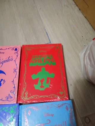Lote 4 Libri Disney