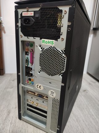 Ordenador gaming retro