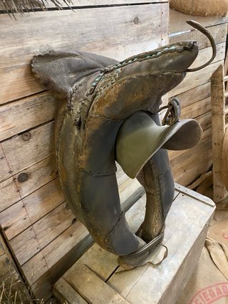 Collerón antiguo caballo siglo XIX