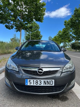 Opel Astra 2011