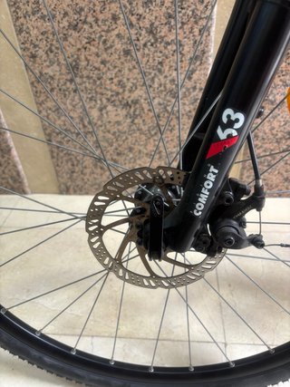 Bicicleta Btwin Gris y Roja