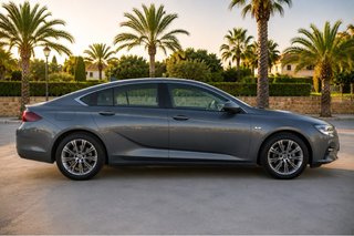 Opel Insignia 2021