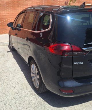 Opel Zafira Tourer 2014