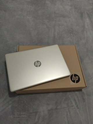 HP AMD Ryzen 3 8GB RAM 256GB SSD