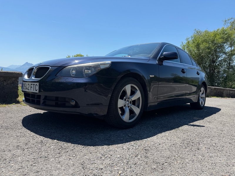 BMW Serie 5 - foto 1