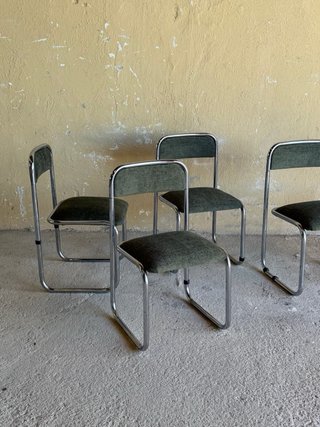 Sillas Cantilever Italianas Verdes