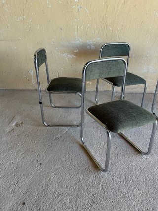 Sillas Cantilever Italianas Verdes