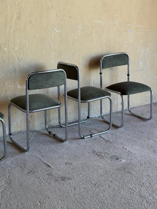 Sillas Cantilever Italianas Verdes