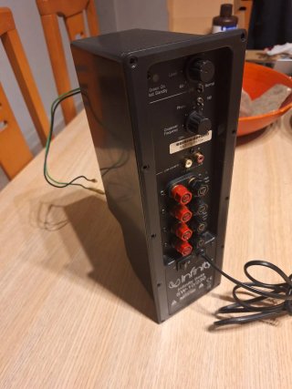 Infinity beta sw-10/230 amplificador para subwoofe
