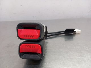 ENGANCHE CINTURON TRASERO CENTRAL KIA SPORTAGE (S