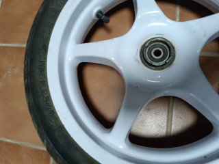Llanta Delantera Yamaha Aerox Blanca