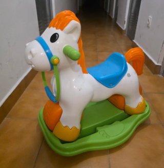 Correpasillos Caballito