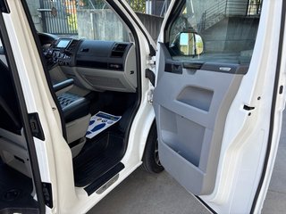 Volkswagen Transporter R Line 2.0 TDI 140cv