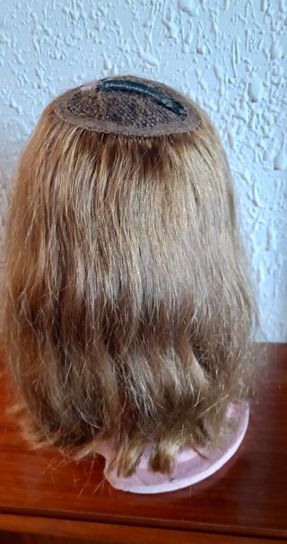 PELUCA PELO NATURAL 34CM CASTAÑO CLARO LLONGUERAS