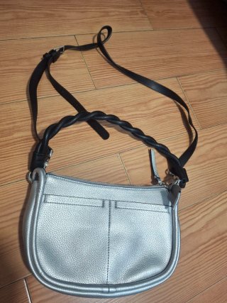 Bolso Parfois plateado y negro