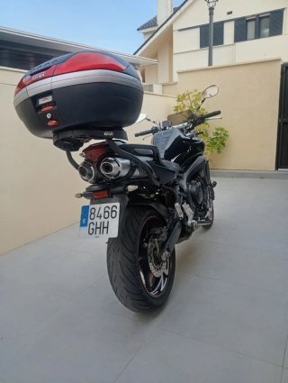 Yamaha FZ6 S2 Negra.