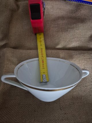 6 Tazas de consomé MAH Vigo con plato