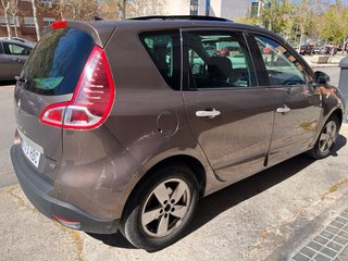 Renault Scenic 2011