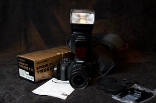 Canon EOS M50 + 11-22 IS STM + Kit Flash Yongnuo