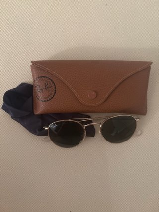 Gafas Ray-Ban Redondas Doradas y Negras
