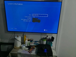 Playstation 4 pro 1 TB