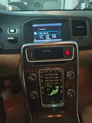 Volvo V60 2011