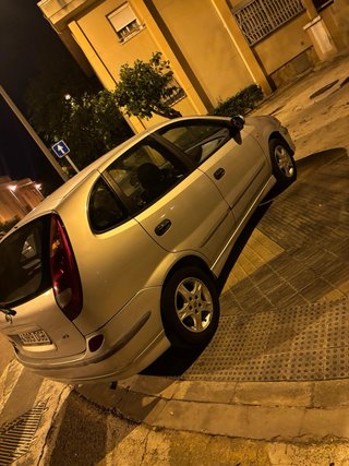 Nissan Almera 2006