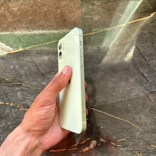 iPhone 12 Verde 64GB Batería 81%