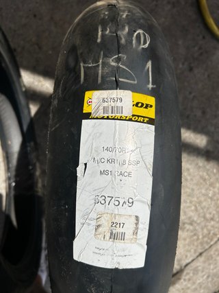 Neumaticos Dunlop KR 140/70/17 110/70/17