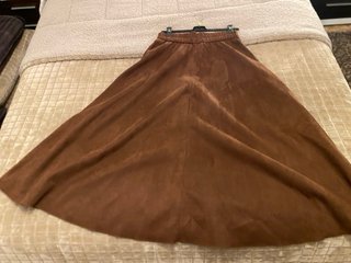 Conjunto S/M Marrón y Blanco