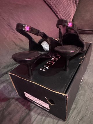 Zapatos Slingback Tacón Bajo Negro Fashion Nova