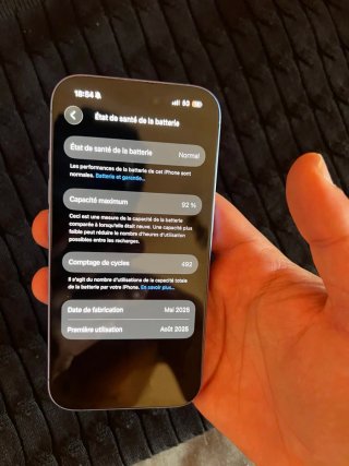 iPhone 16 azul