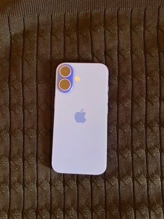 iPhone 16 azul