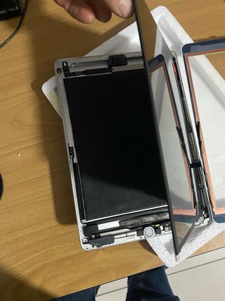 iPad Apple A2270 Argento