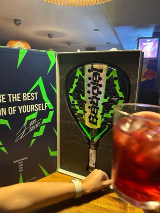Pala de pádel Babolat Juan Lebrón firmada