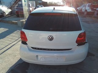 Centralita volkswagen 5132369 03l906023ma polo v