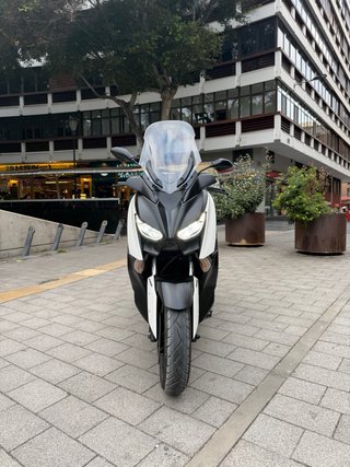 Yamaha XMAX Maxi Scooter Automática