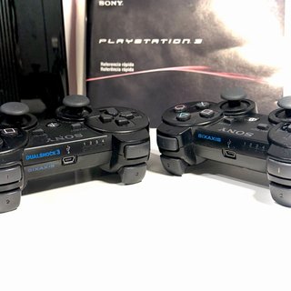 PS3 Ultra Slim + 4 Dualshock + 1 Dual Sense