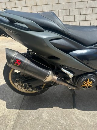 Escape Akrapovic TMAX 560