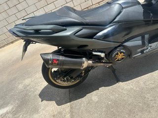Escape Akrapovic TMAX 560
