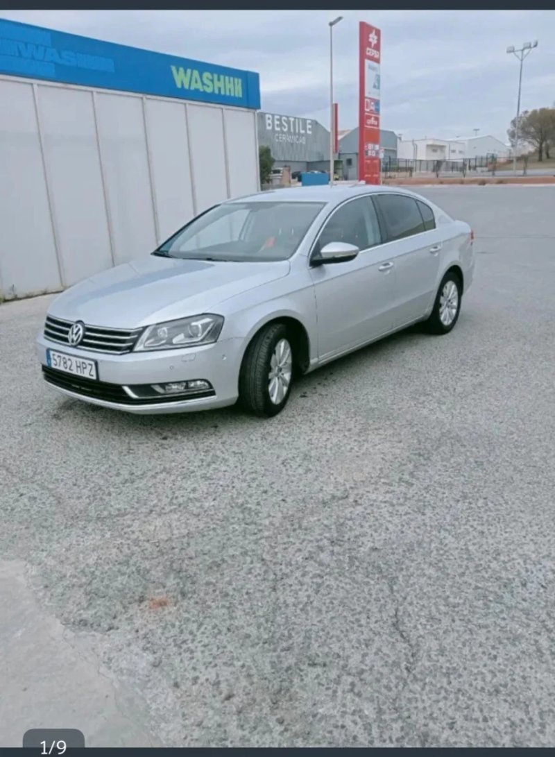 Volkswagen Passat 2013 - foto 1