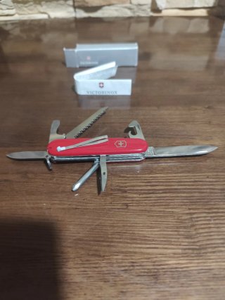 Navaja Suiza Victorinox Hiker