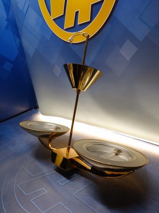 Preciosa Lampara de techo, vintage, diseño cromado 54x60x24 cm