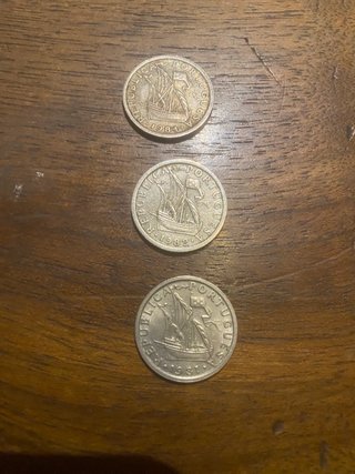 Lote 3 Monedas 2.50 Escudos 1981-1982-1984