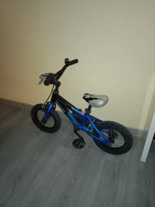 Bicicleta infantil azul