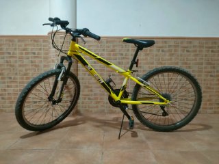 Bicicleta Montaña Amarilla