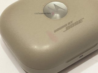 in-ear motorola moto buds