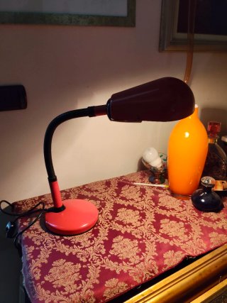 Lampada grande vintage anni '70 rossa